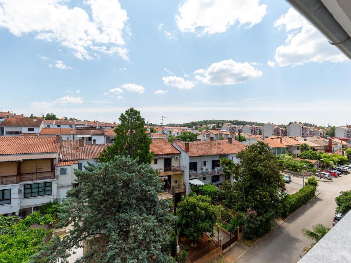 Amoroso Apartment 200M From Sea Пореч Екстериор снимка
